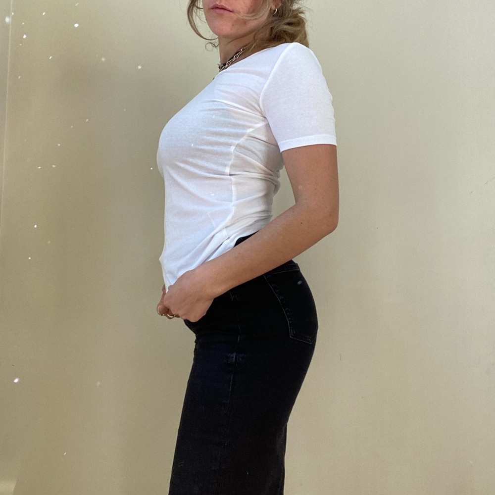 Basic white top - Picture 6 of 7